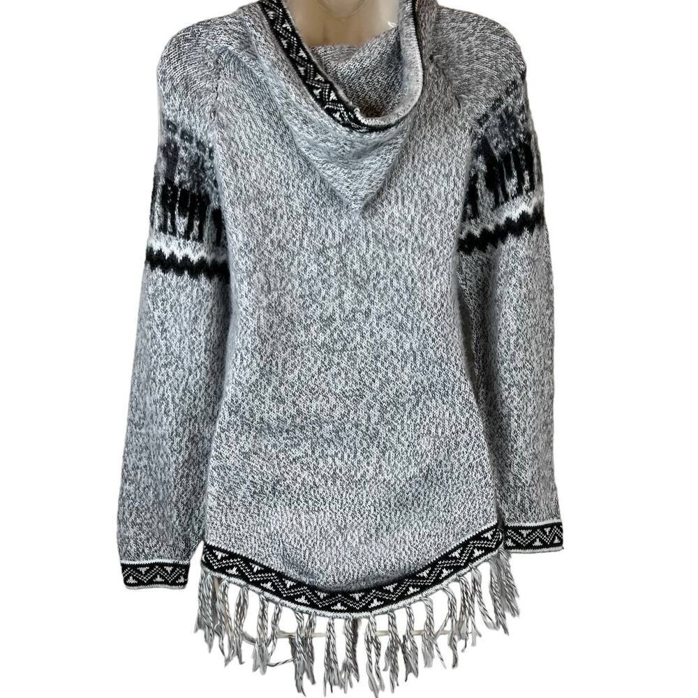 Peruvian Wool Blend Sweater in Gray and Black Women's Size Medium - Picture 6 of 9